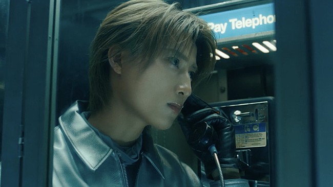 「SUPER★DRAGON、“レトロフューチャー”な「Call Me Asap」MVで過去＆未来へ」1枚目/5