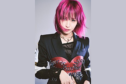 ＜インタビュー＞LiSA　“好き”を編み上げたアルバム『LACE UP』――デビュー15周年、走り続ける彼女の現在地